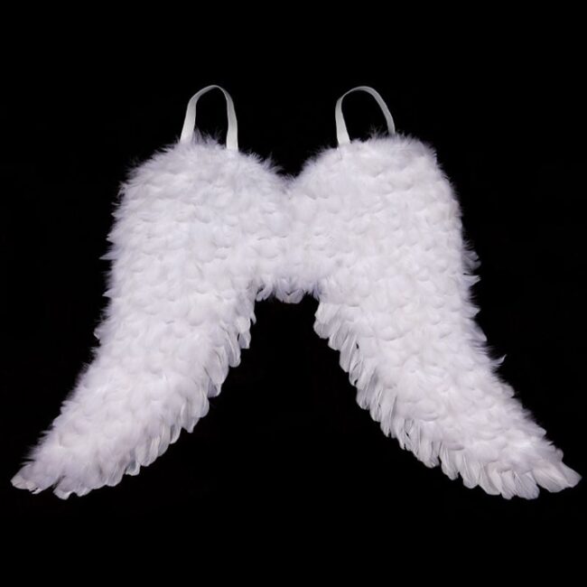 Anjelské krídla - závesná dekorácia z peria, farba biela